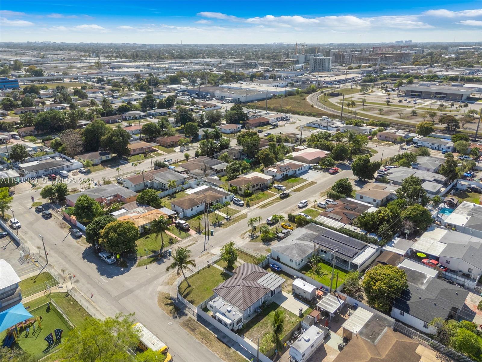 ELSON MANORS - Residential