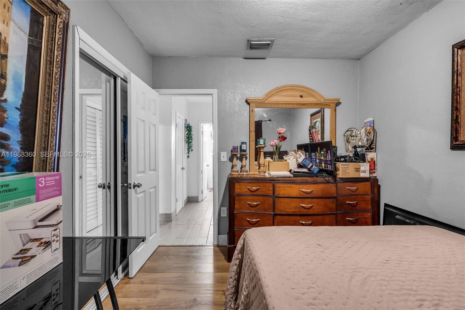 ELSON MANORS - Residential