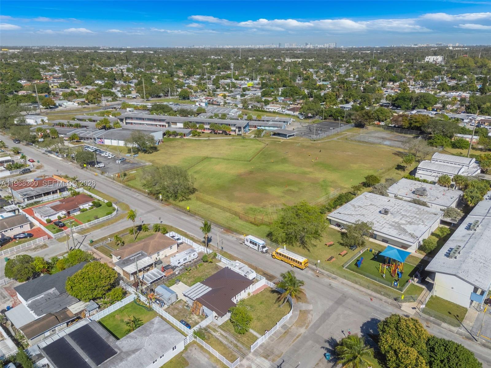 ELSON MANORS - Residential