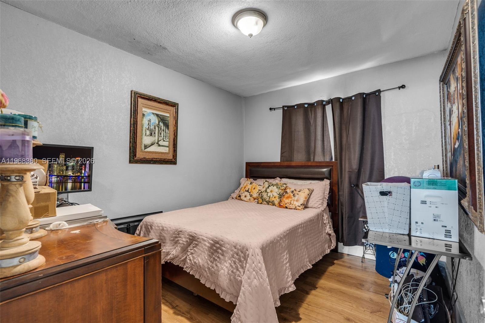 ELSON MANORS - Residential