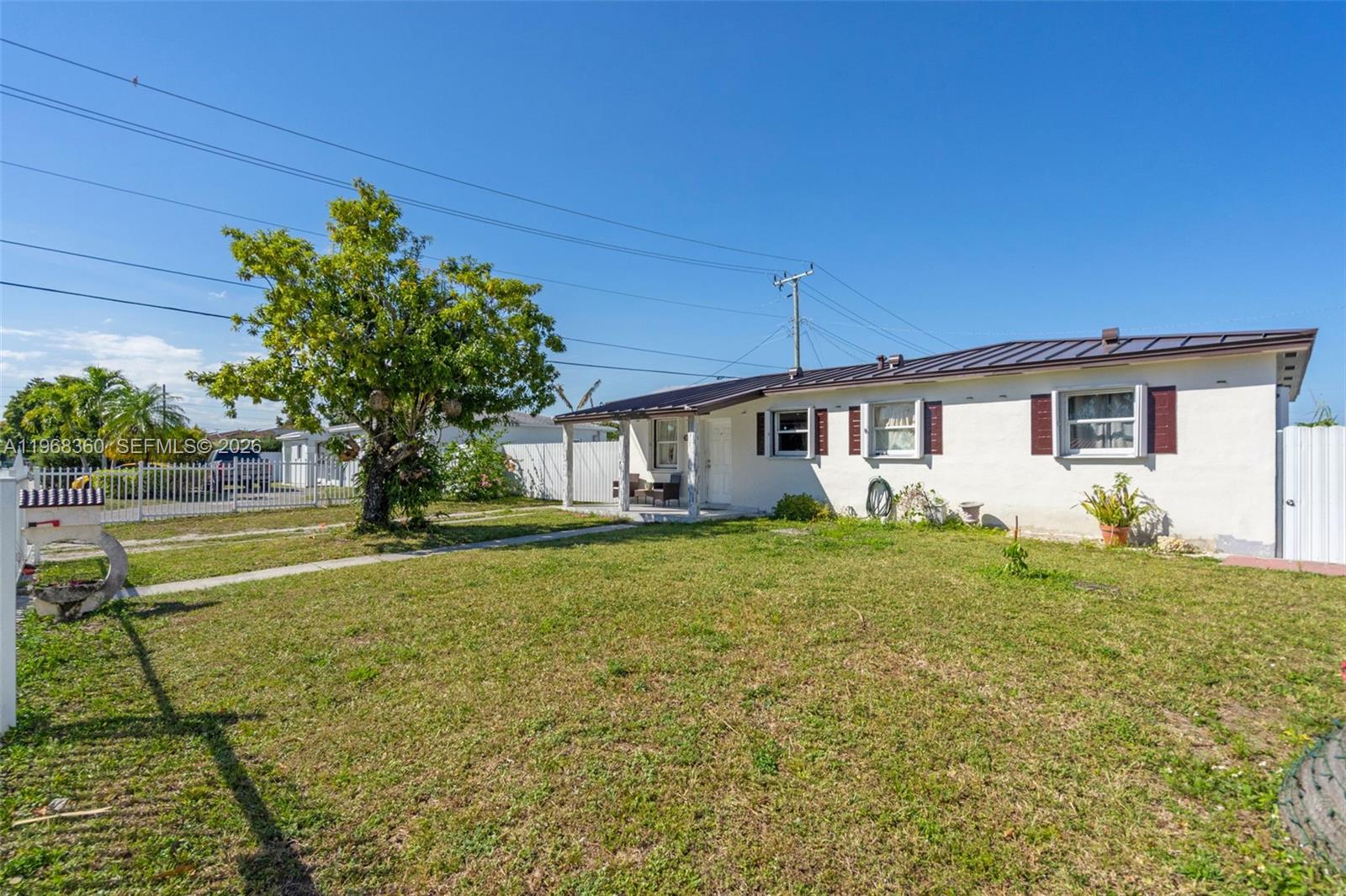 ELSON MANORS - Residential