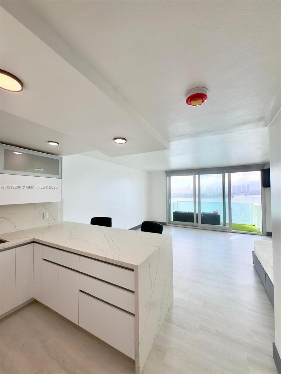 MIRADOR 1000 CONDO - Residential Lease