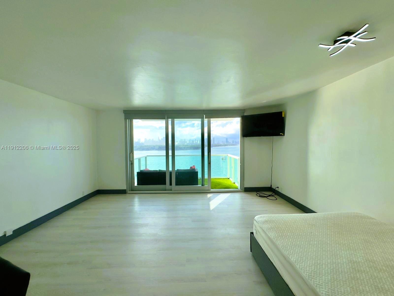 MIRADOR 1000 CONDO - Residential Lease