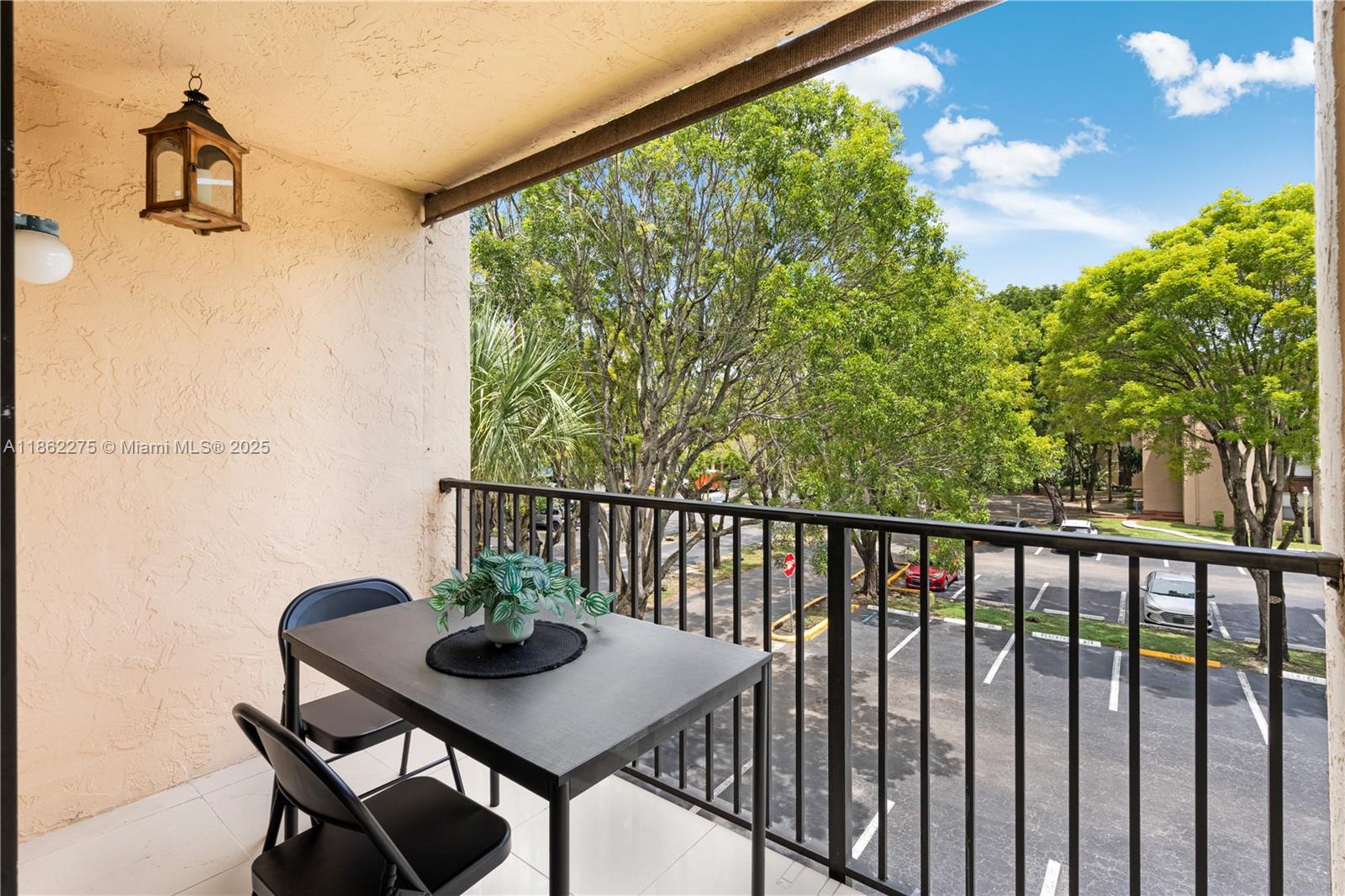 PROMENADE AT KENDALE LAKE - Residential