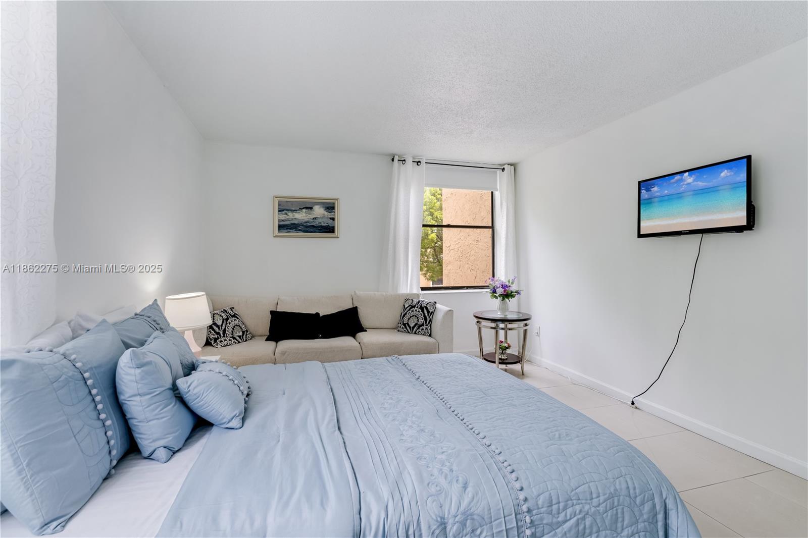 PROMENADE AT KENDALE LAKE - Residential