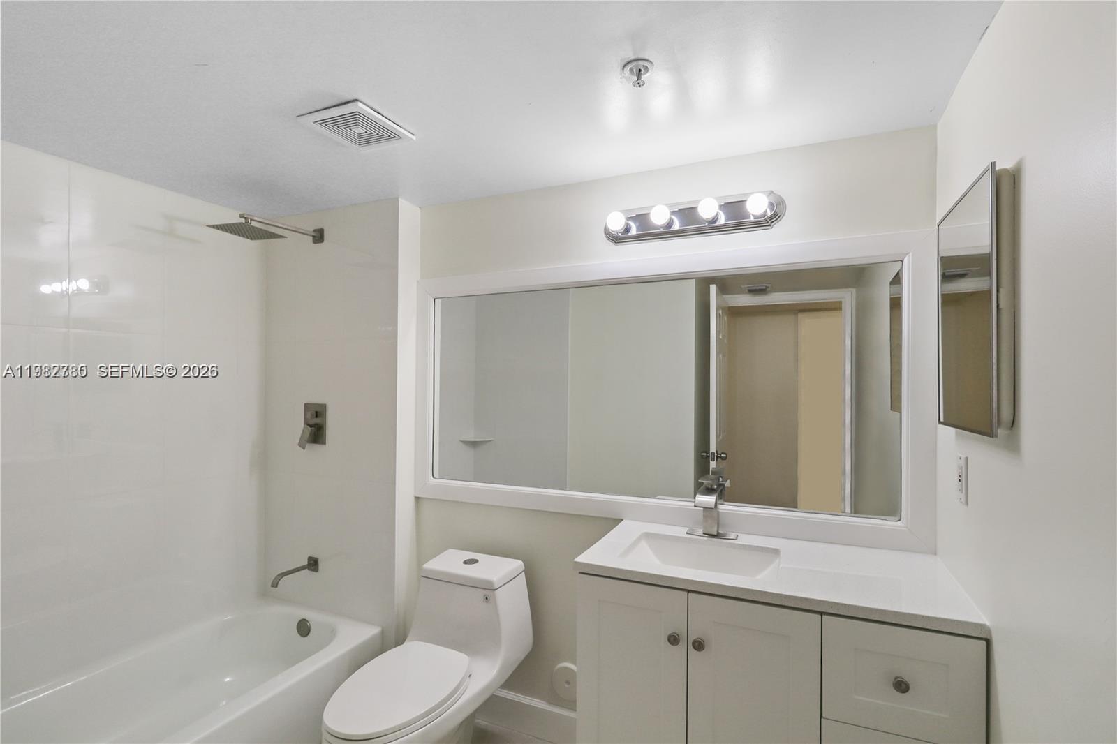 RIVIERA PALMS CONDO - Residential Lease