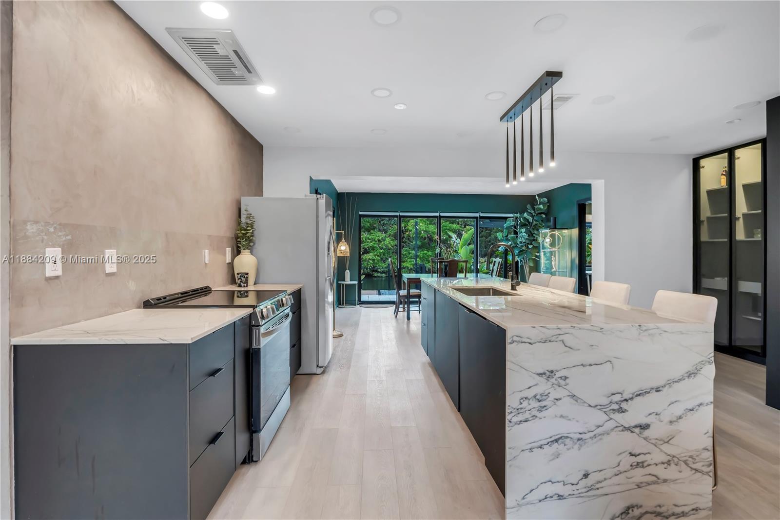 ROYAL PALM ACRES ELEVENTH - Residential
