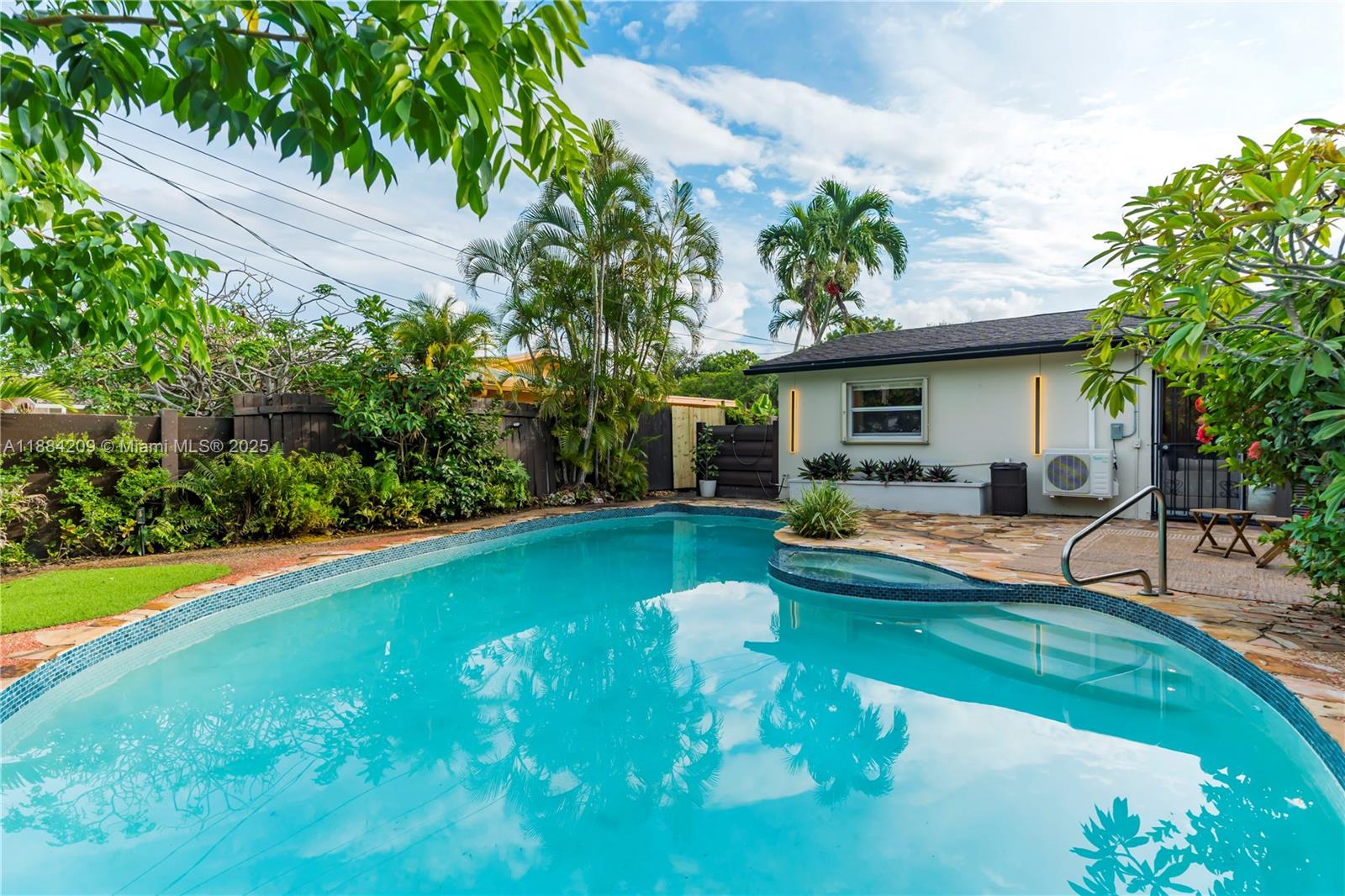 ROYAL PALM ACRES ELEVENTH - Residential