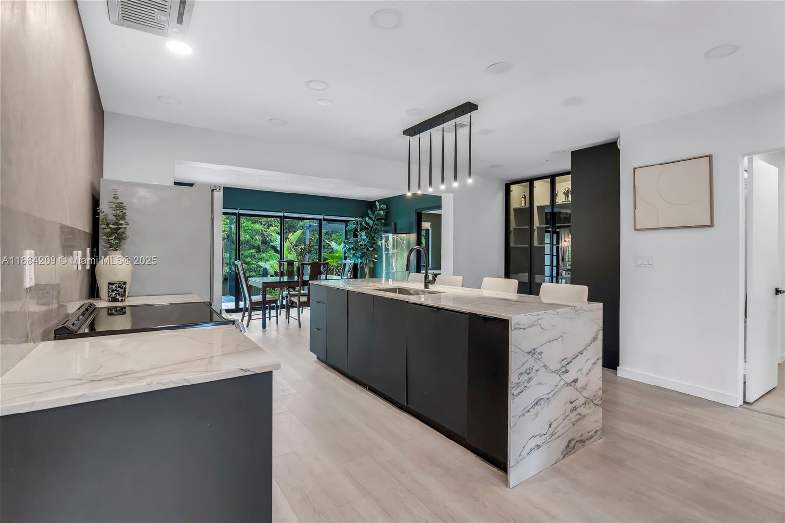 ROYAL PALM ACRES ELEVENTH - Residential