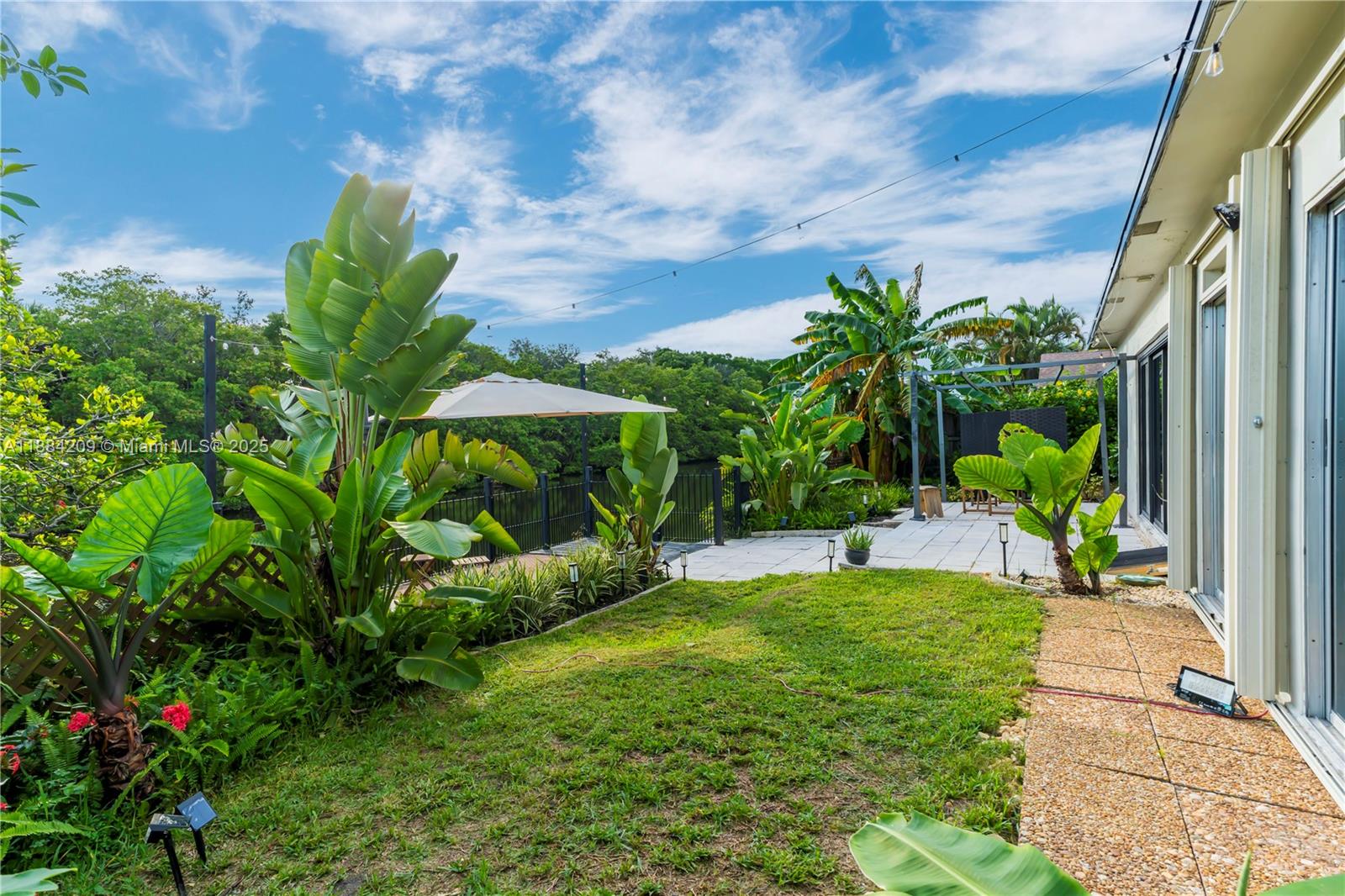 ROYAL PALM ACRES ELEVENTH - Residential