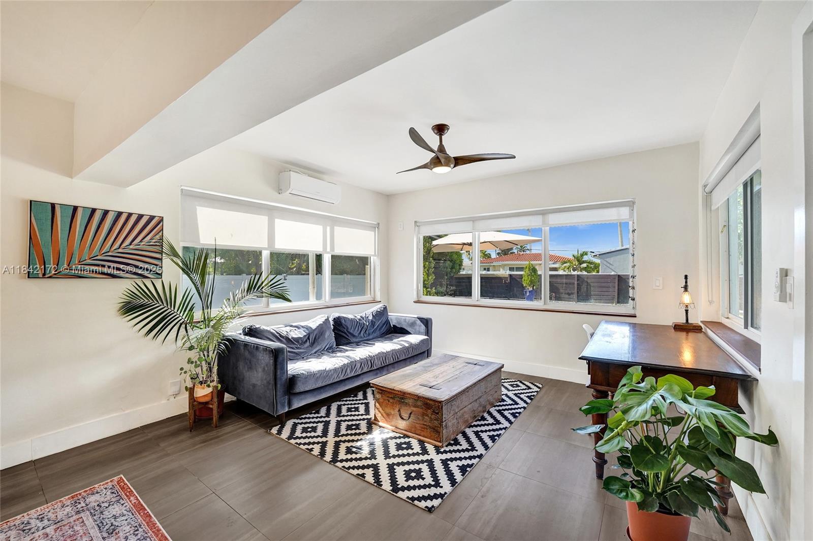 HOLLYWOOD COUNTRY CLUB DI - Residential