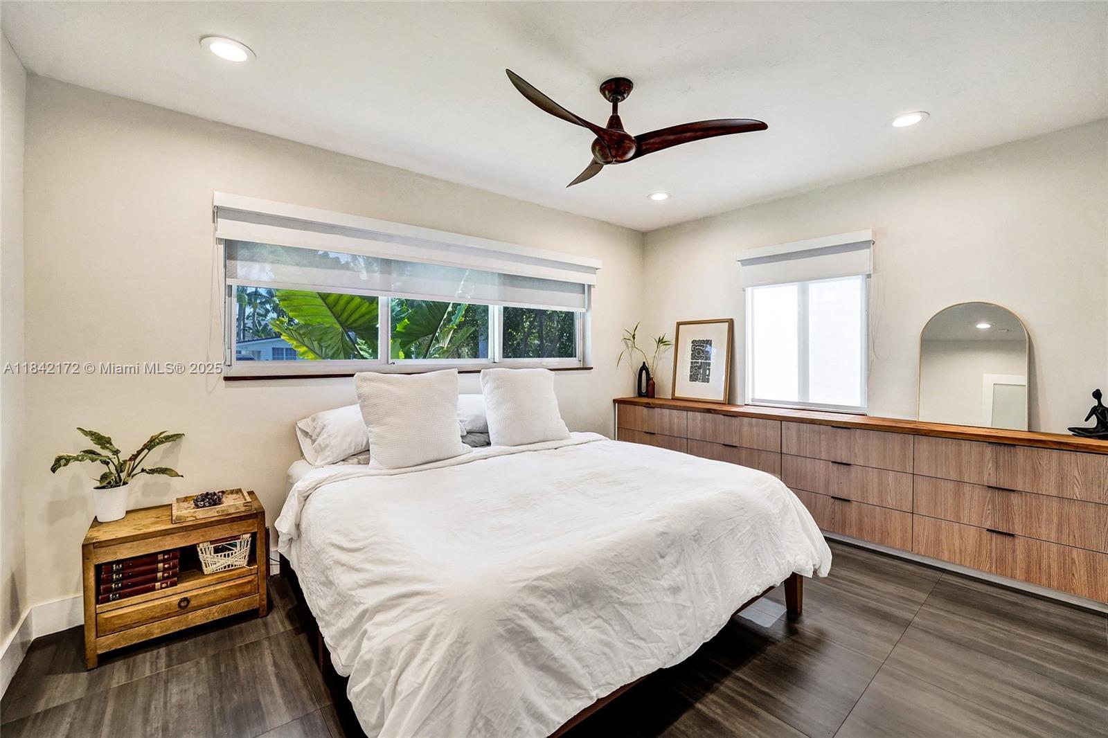 HOLLYWOOD COUNTRY CLUB DI - Residential