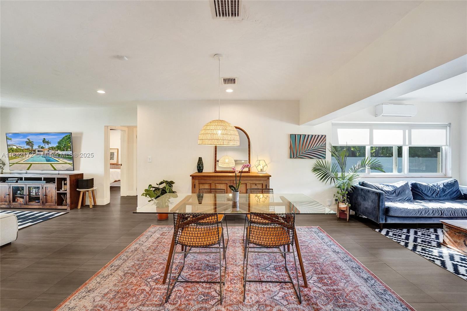 HOLLYWOOD COUNTRY CLUB DI - Residential