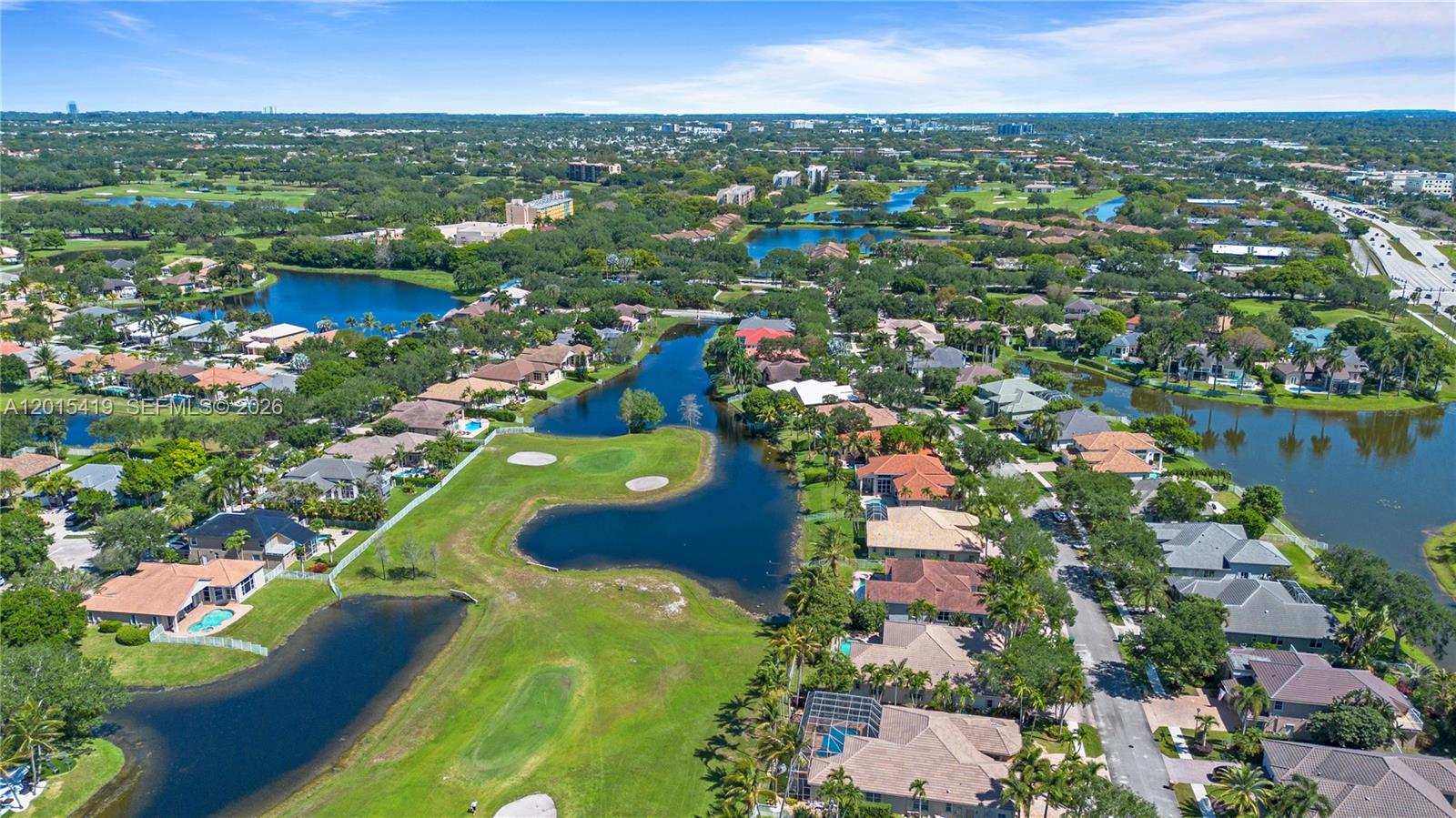 ROLLING HILLS GOLF & TENN - Residential