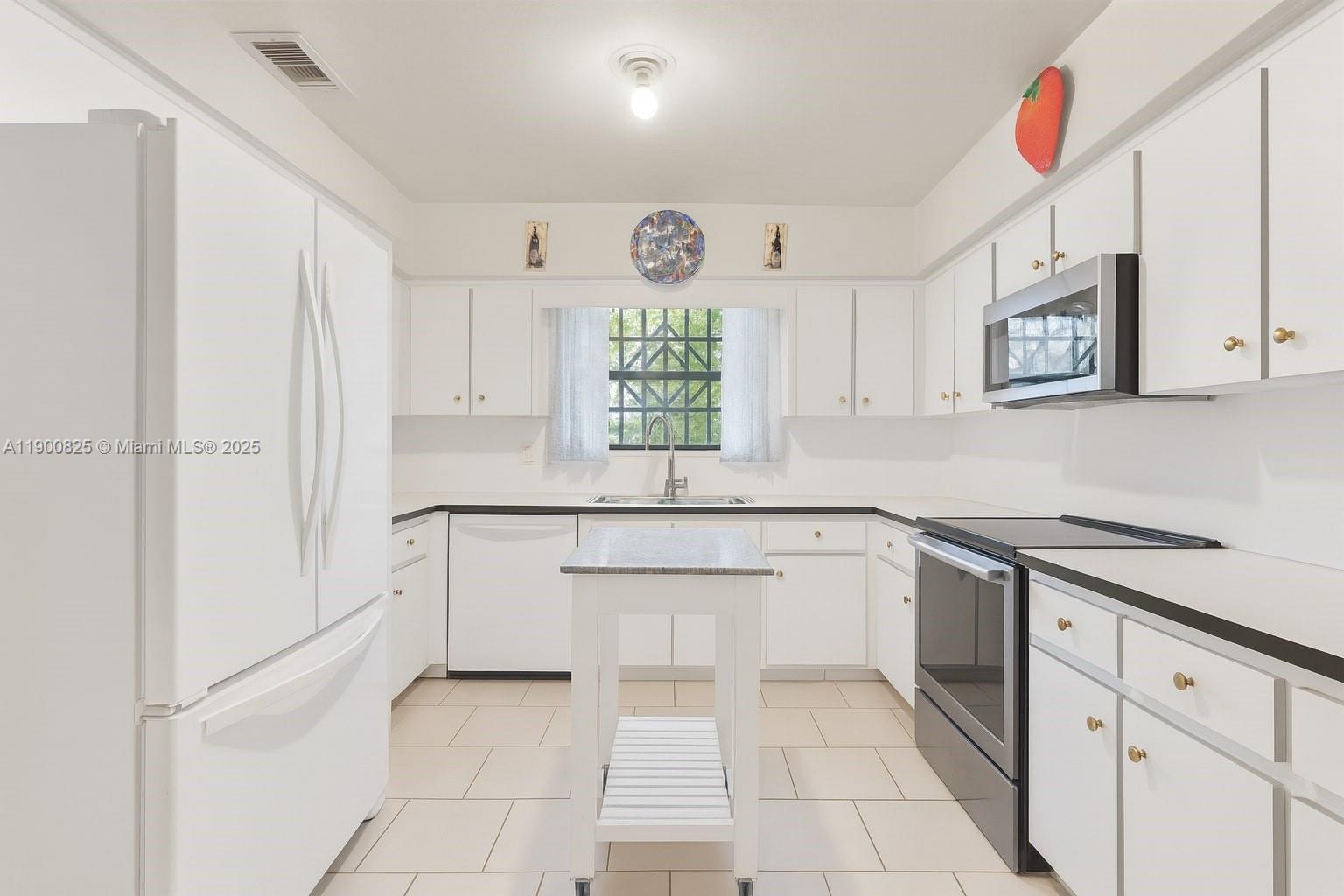 KENDAL RANCHES - Residential