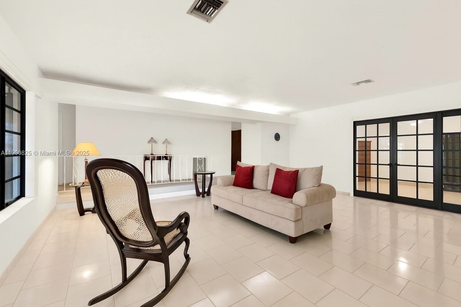 KENDAL RANCHES - Residential