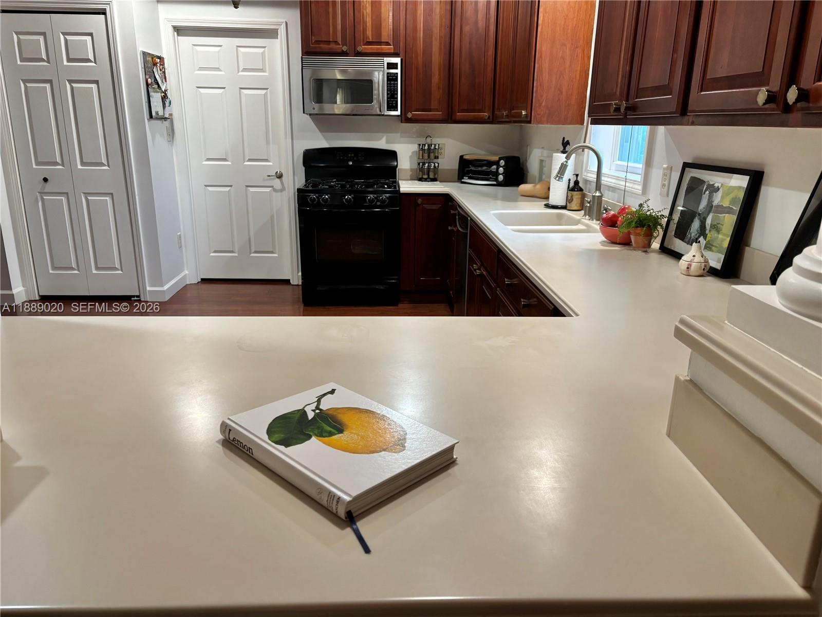 VACATION VILLAGE AMD & EX - Residential