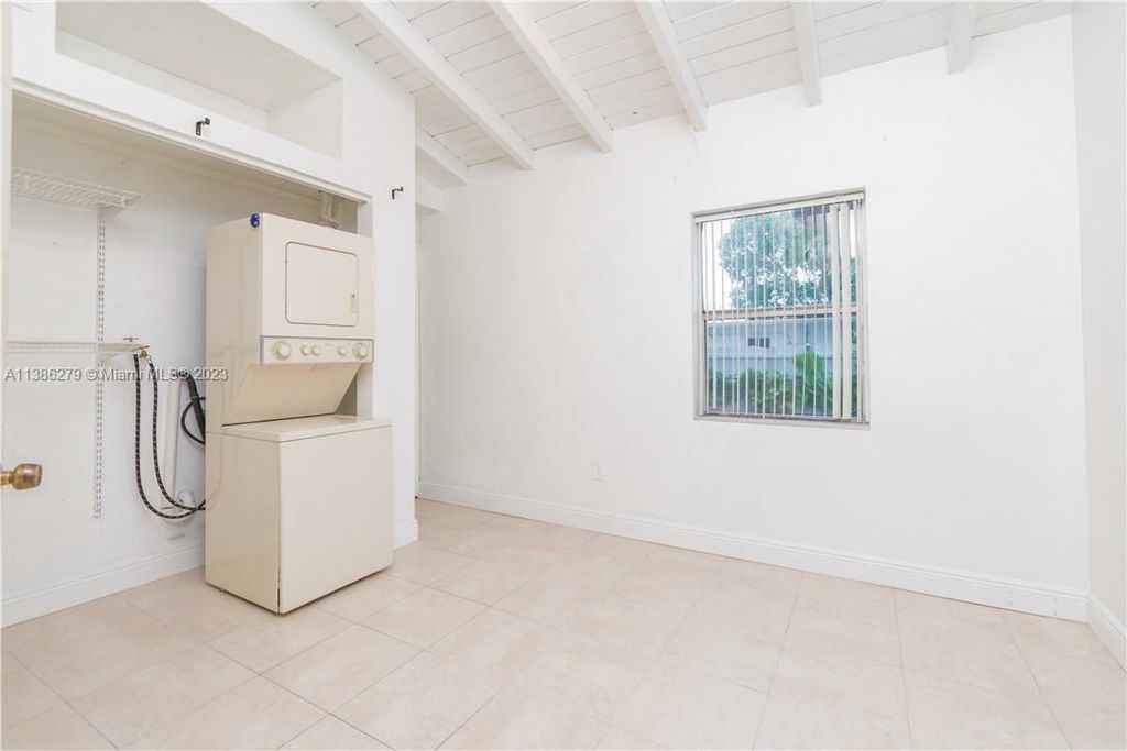 Photo of 1809 SW 10th St #3, Fort Lauderdale, FL 33312 (MLS # A11386279)