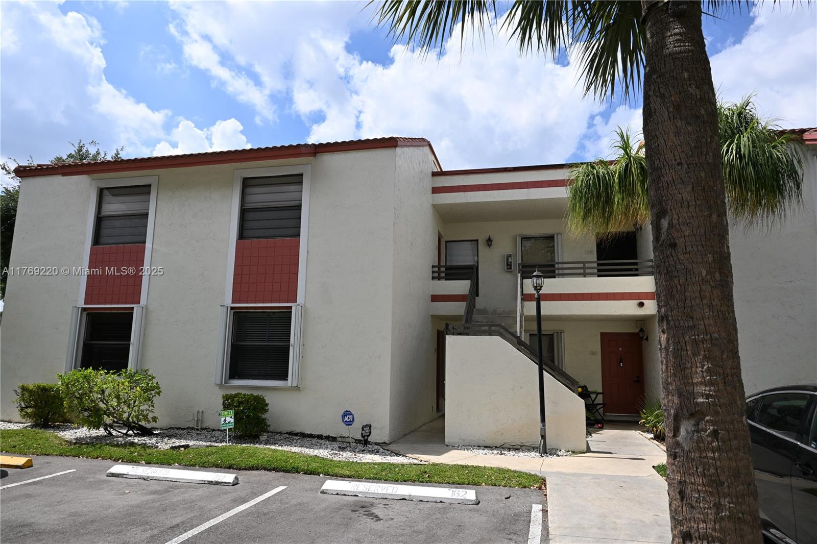 Property for Sale at 1170 N Hiatus Rd 1170, Pembroke Pines, Miami-Dade County, Florida - Bedrooms: 3 
Bathrooms: 2  - $329,000