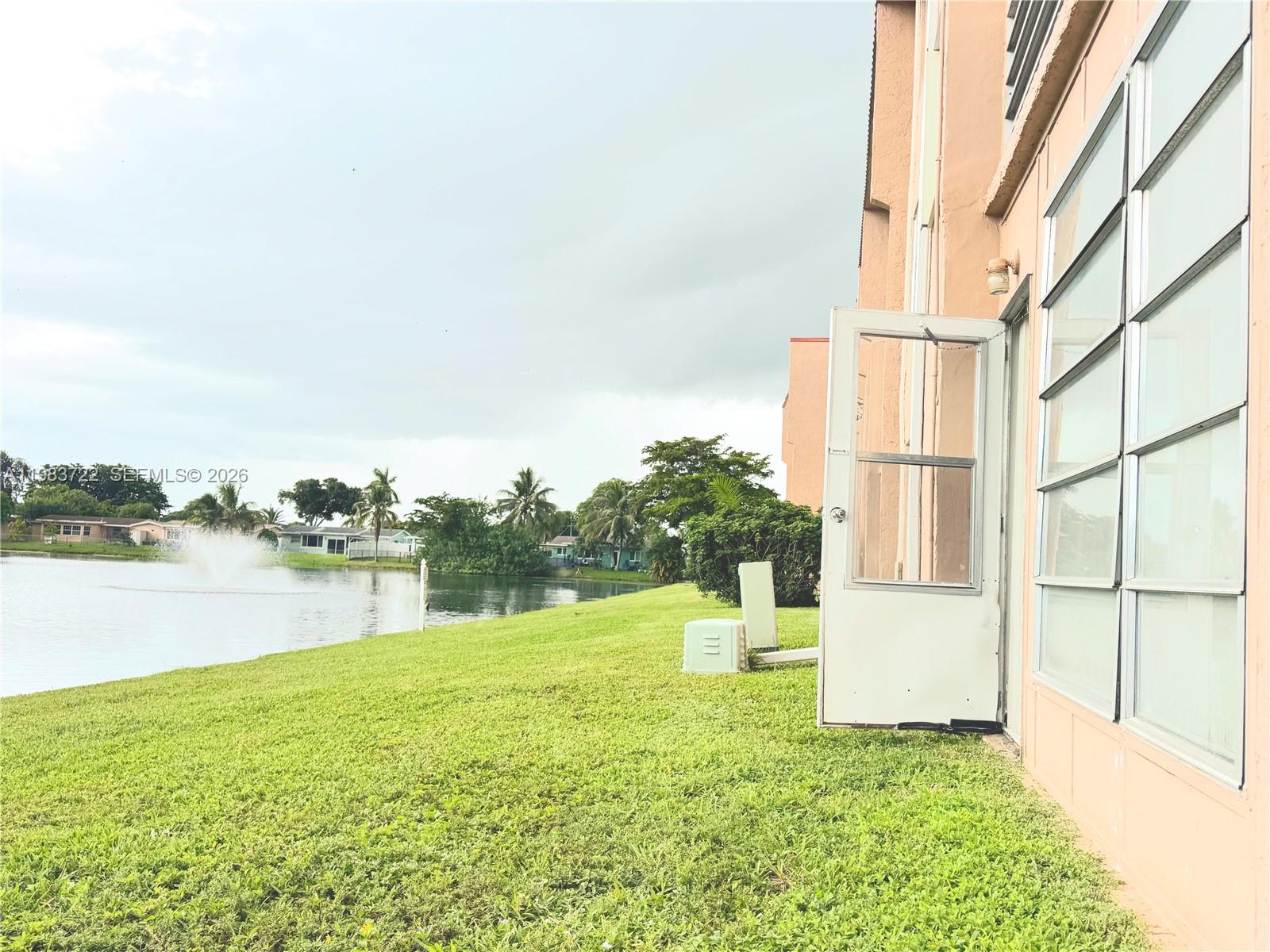 SUNRISE LAKES 153 CONDO - Residential