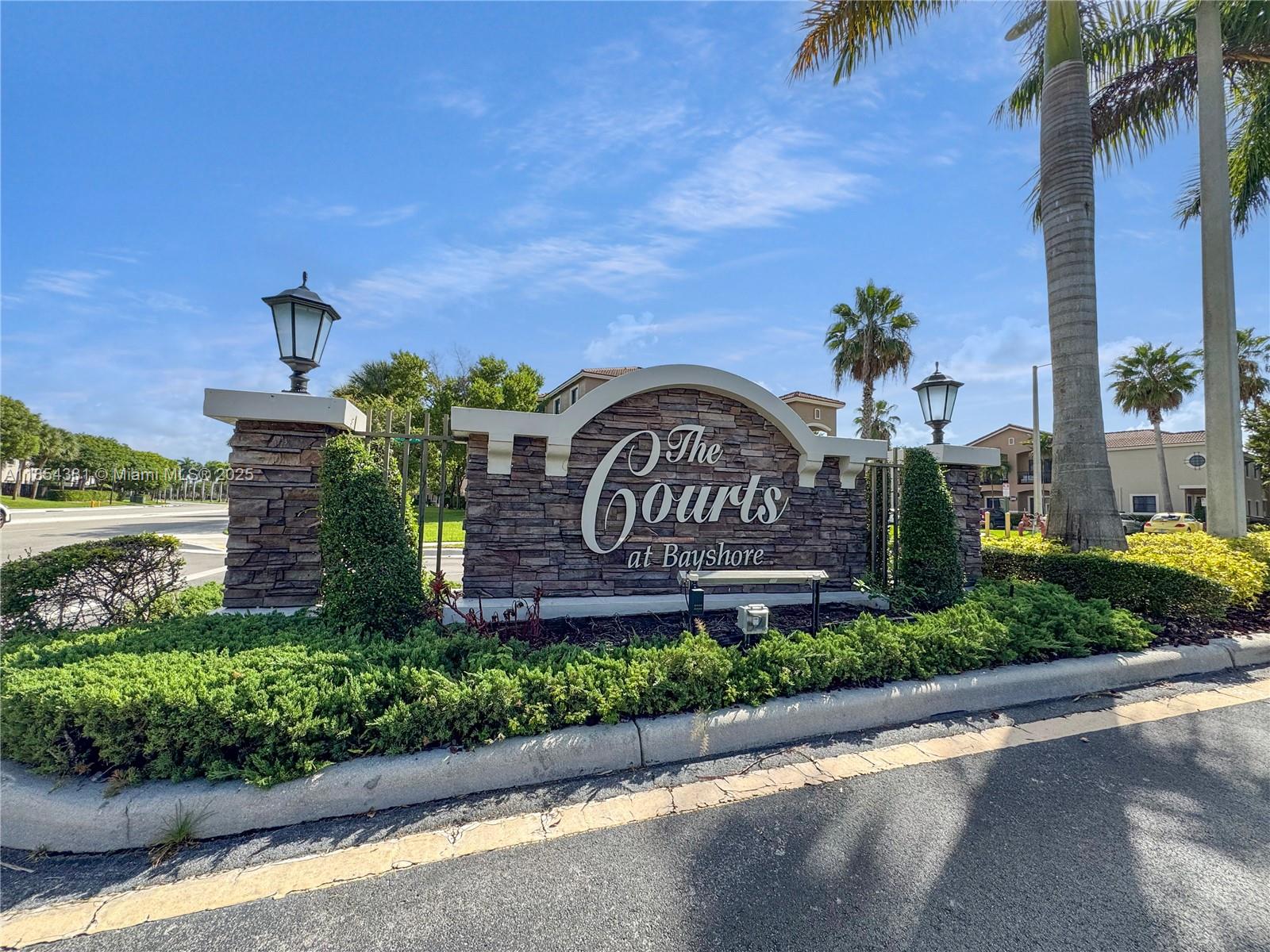 THE COURTS AT BAYSHORE II - Residential