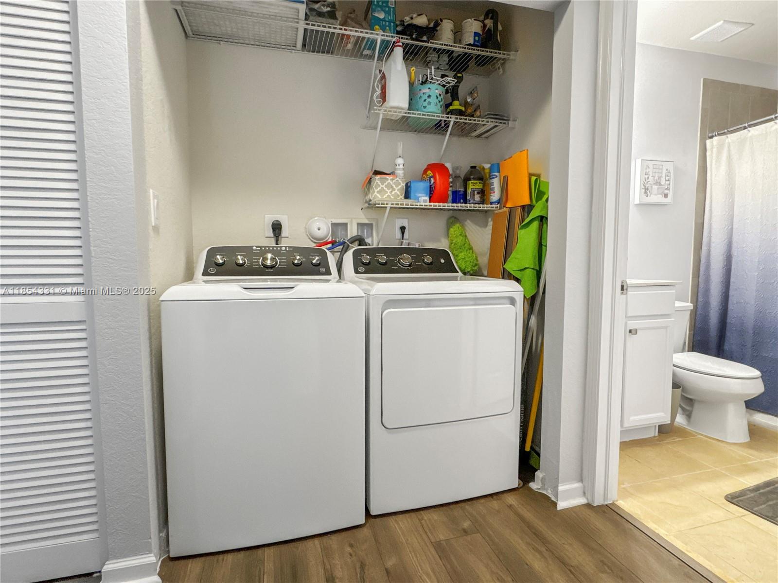 THE COURTS AT BAYSHORE II - Residential