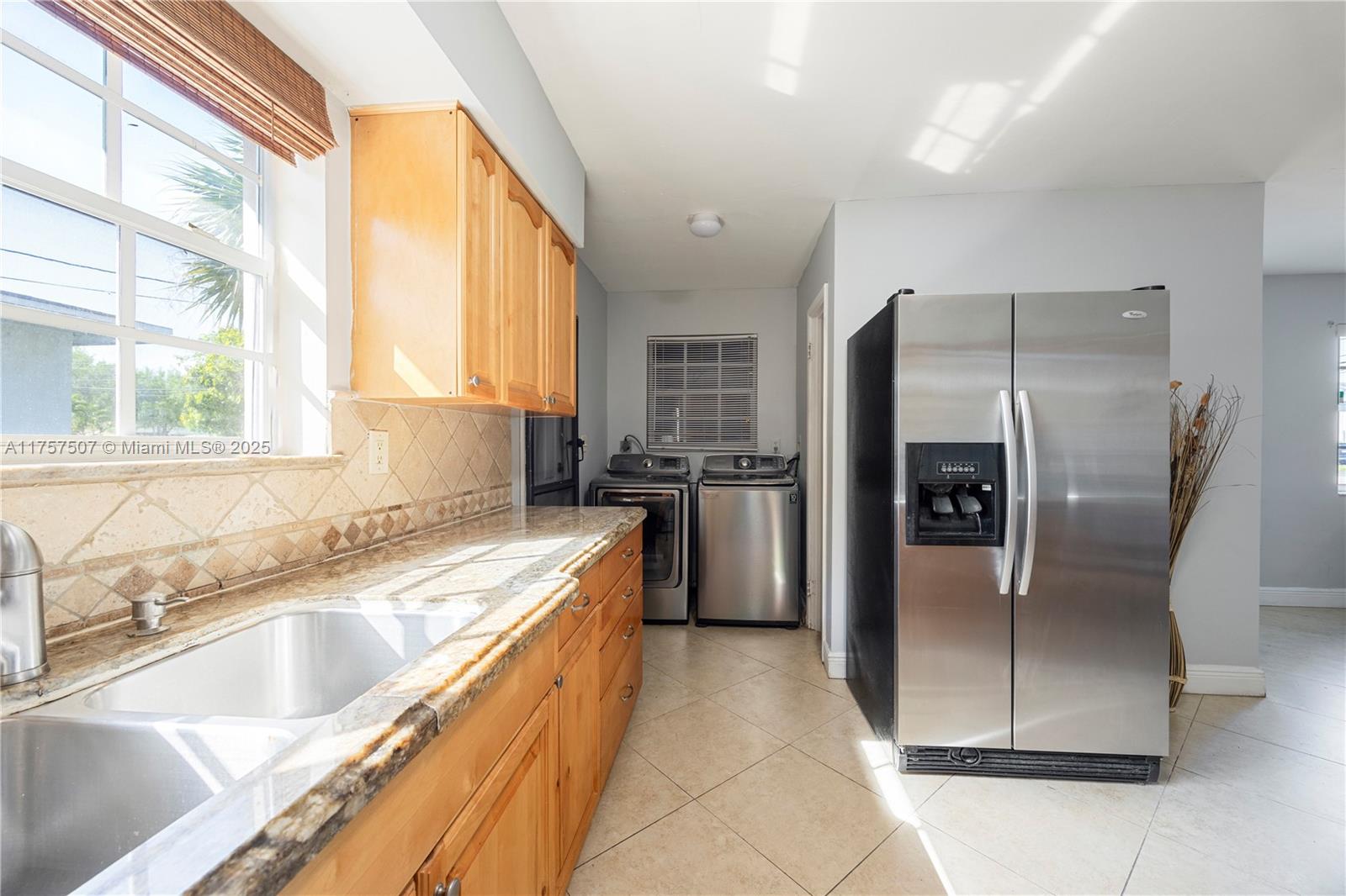 WESTGATE LAKE MANORS - Residential