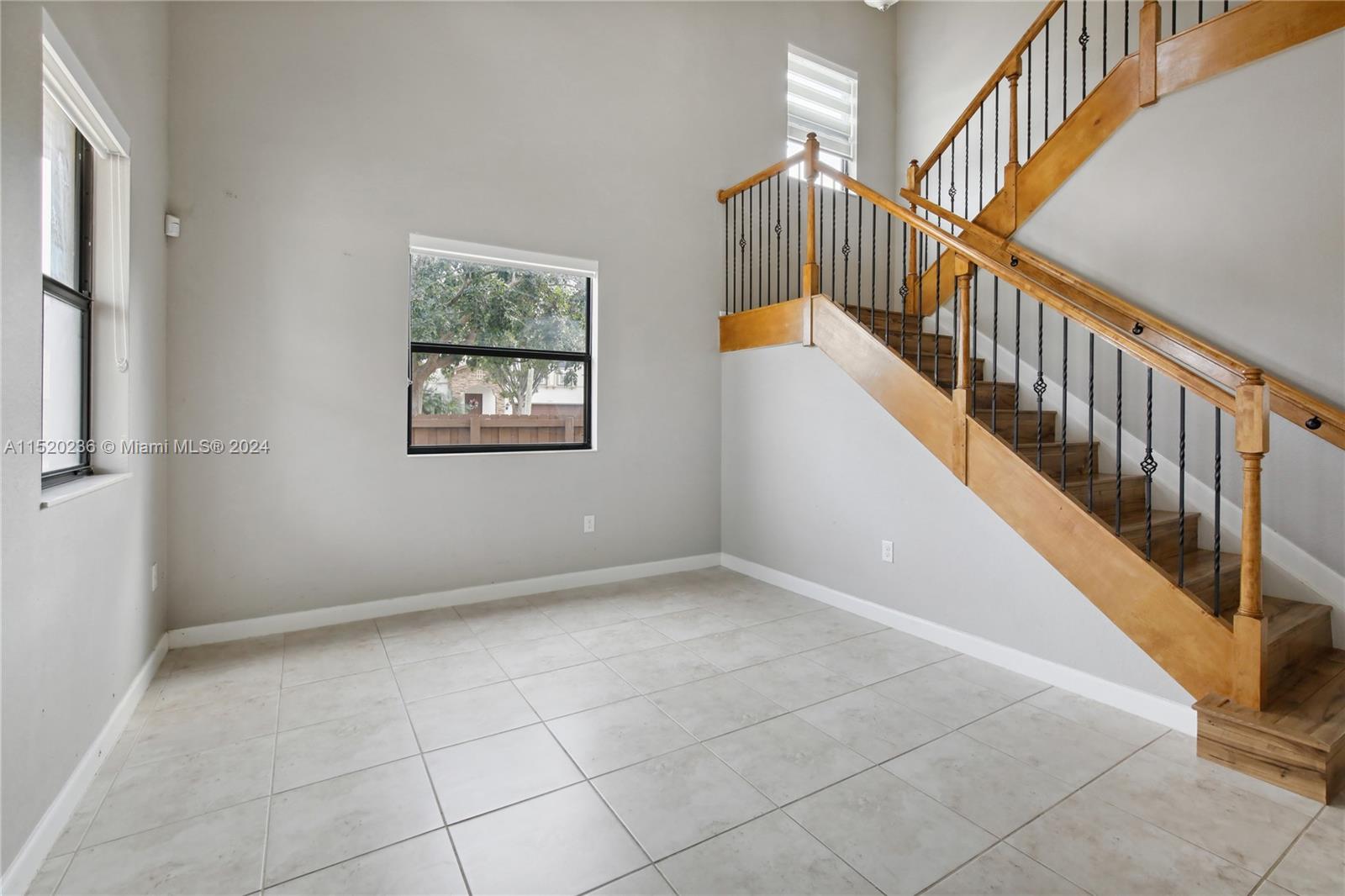 SILVER PALM WEST - Residential