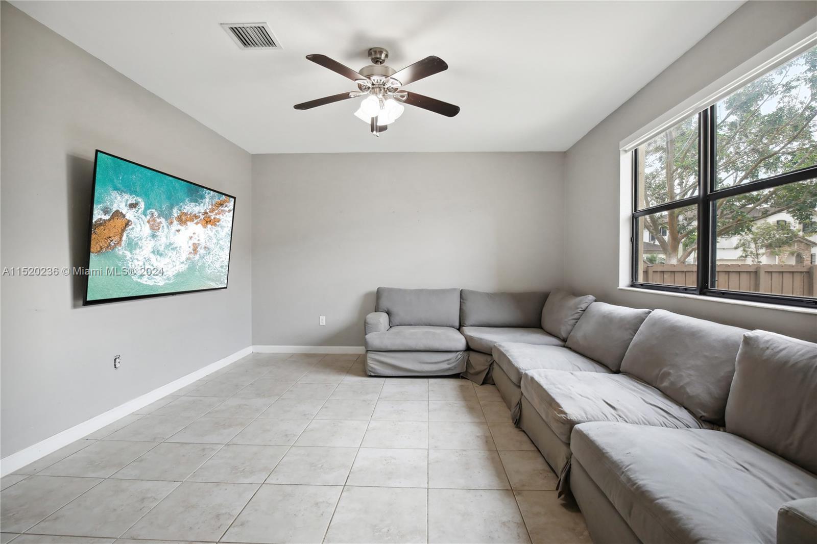 SILVER PALM WEST - Residential