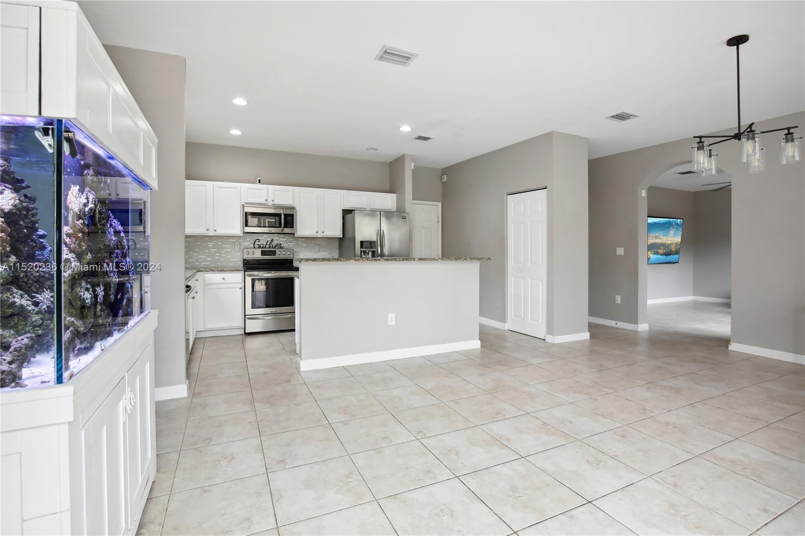 SILVER PALM WEST - Residential