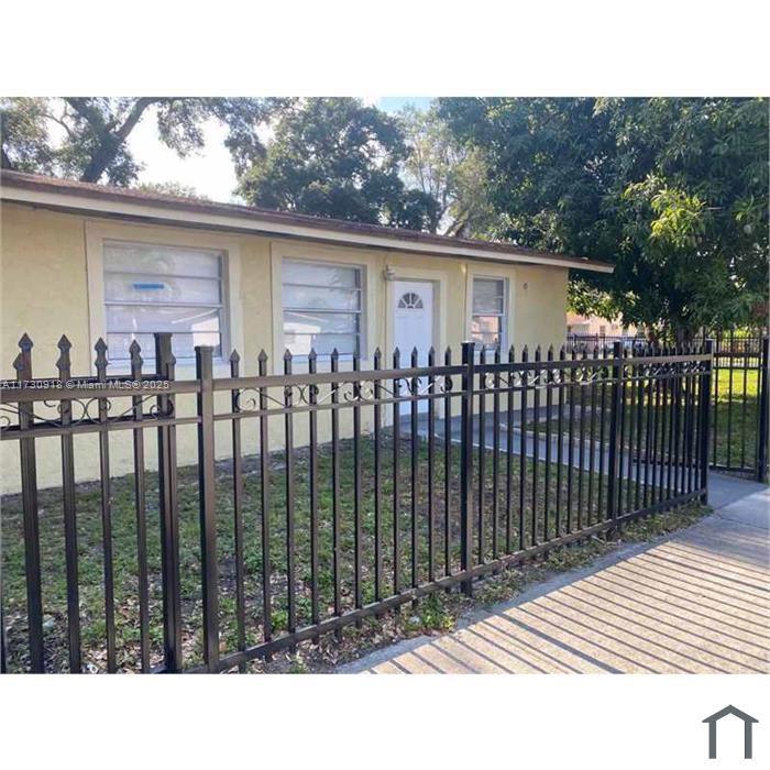 Amazing 3 beds / 2 bath unit in North Miami. Tile floor throughout featuring a large living area. Unit was freshly painted, new doors and lighting. Security deposit and first month to move in, Easy to show, fast approval.