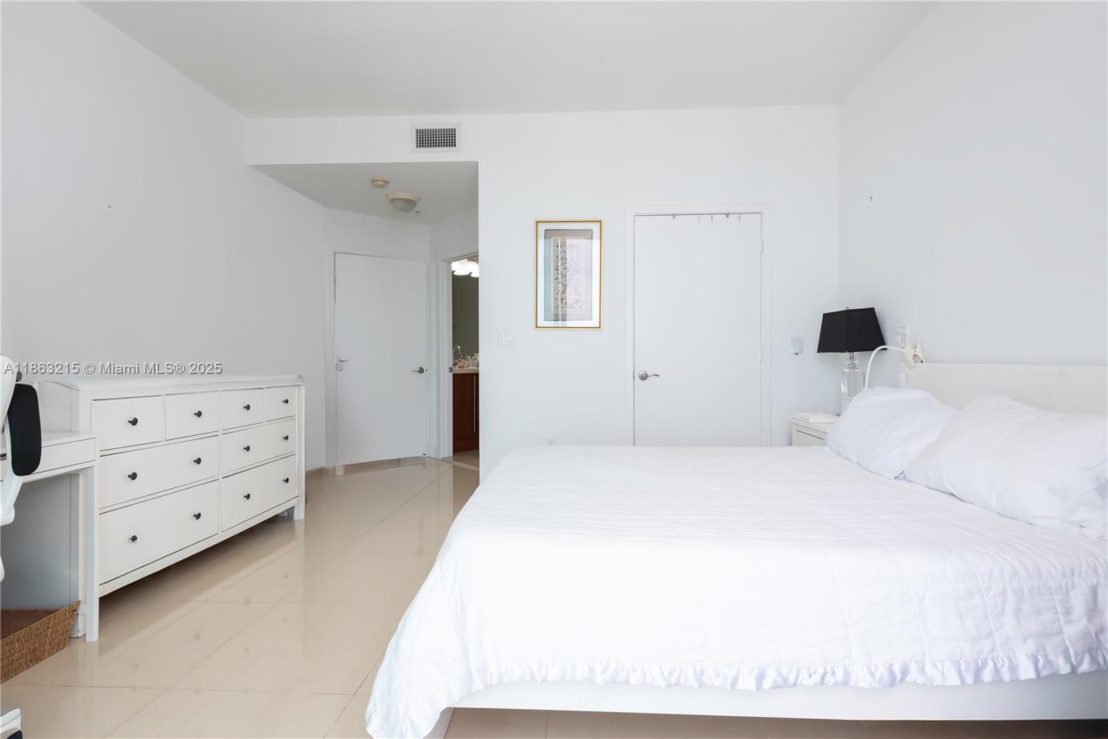 THE AXIS ON BRICKELL II C - Residential