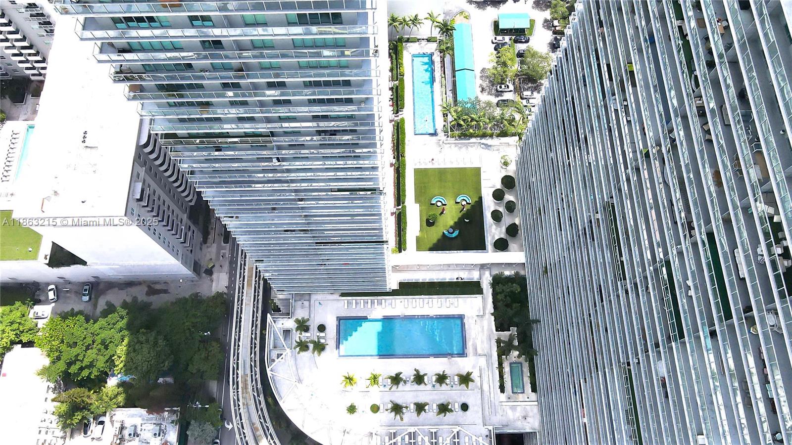 THE AXIS ON BRICKELL II C - Residential