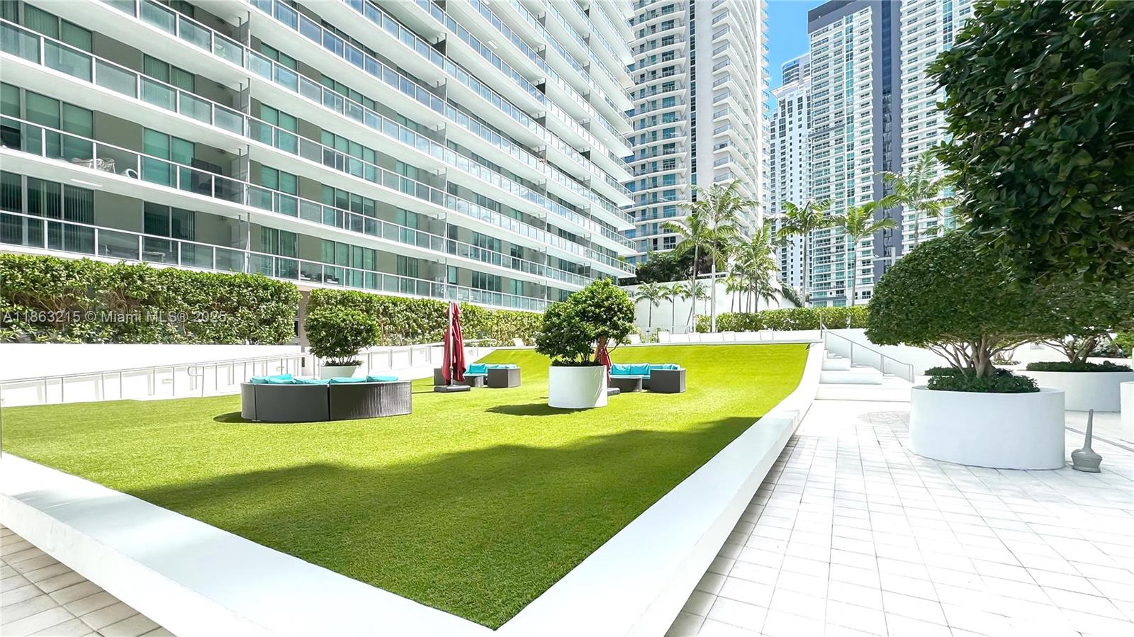 THE AXIS ON BRICKELL II C - Residential