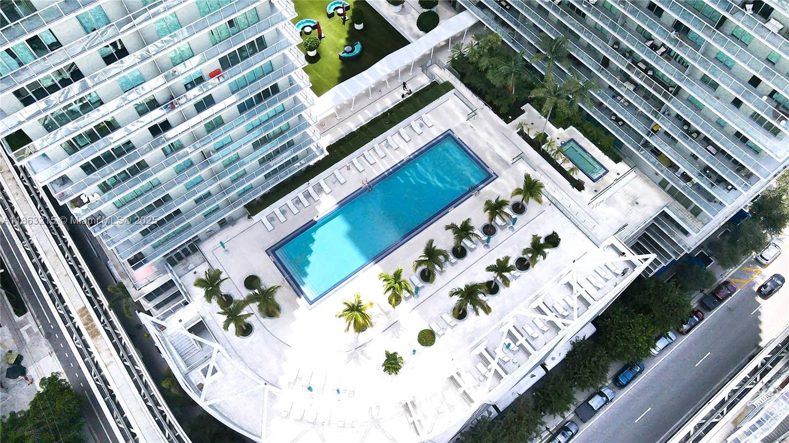 THE AXIS ON BRICKELL II C - Residential