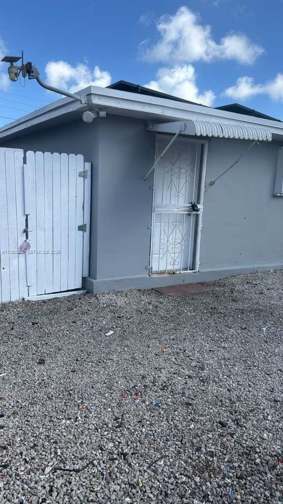 THE TROPICS AMD PLAT - Residential Lease