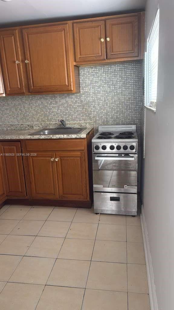 THE TROPICS AMD PLAT - Residential Lease