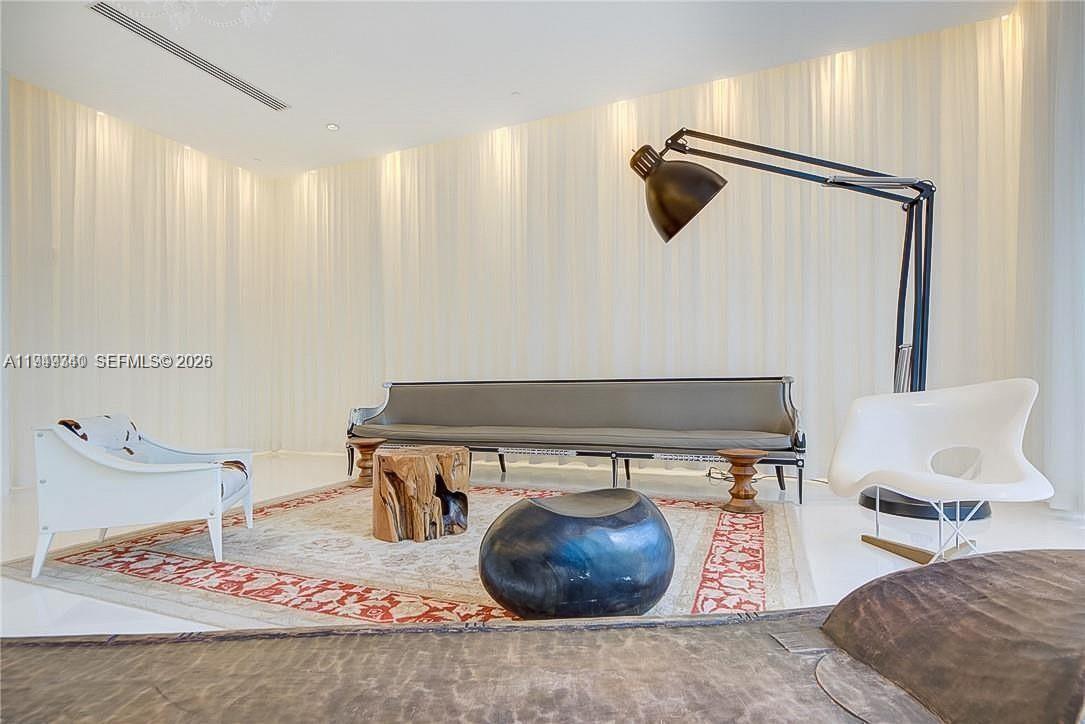 ICONBRICKELL CONDO NO 1 - Residential