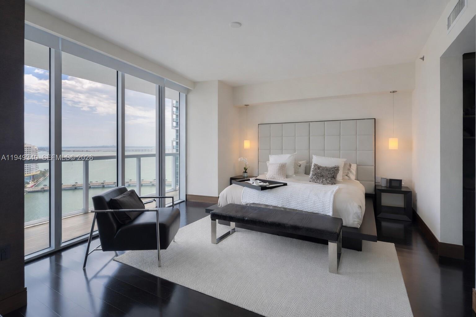 ICONBRICKELL CONDO NO 1 - Residential