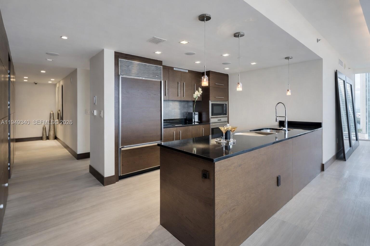 465 Brickell Ave 2101