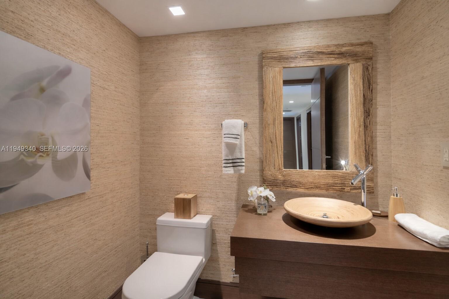 ICONBRICKELL CONDO NO 1 - Residential