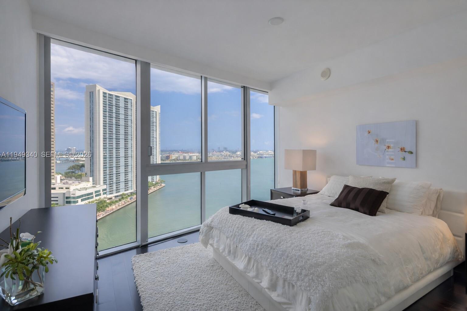 ICONBRICKELL CONDO NO 1 - Residential