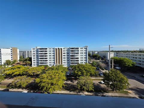 Photo of 319 NE 14th Ave #702, Hallandale Beach, FL 33009 (MLS # A12062483)