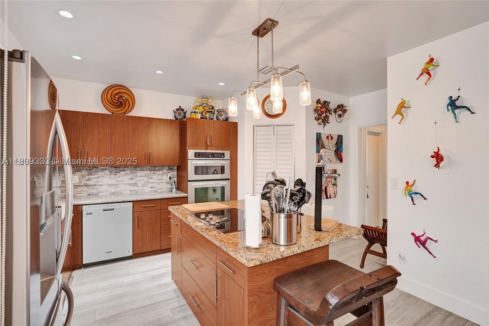 21388 Marina Cove Cir 13G, Aventura FL 33180