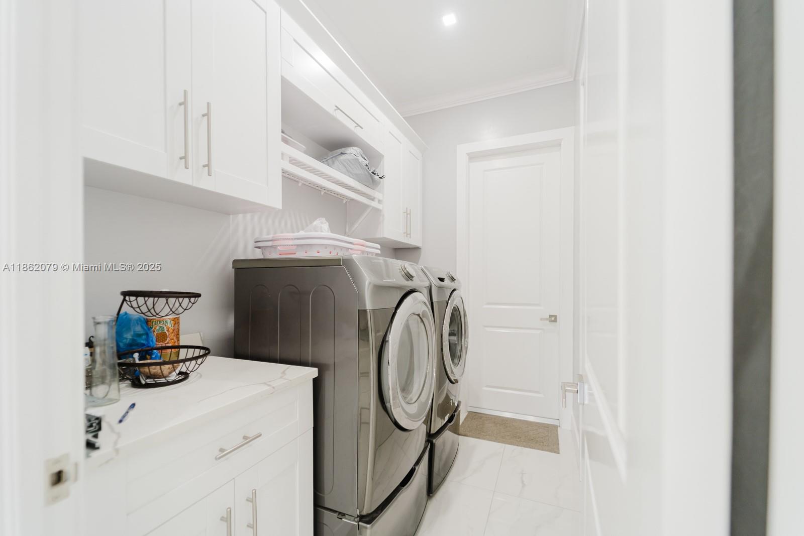 GOLDEN GATE EST UNIT 37 - Residential