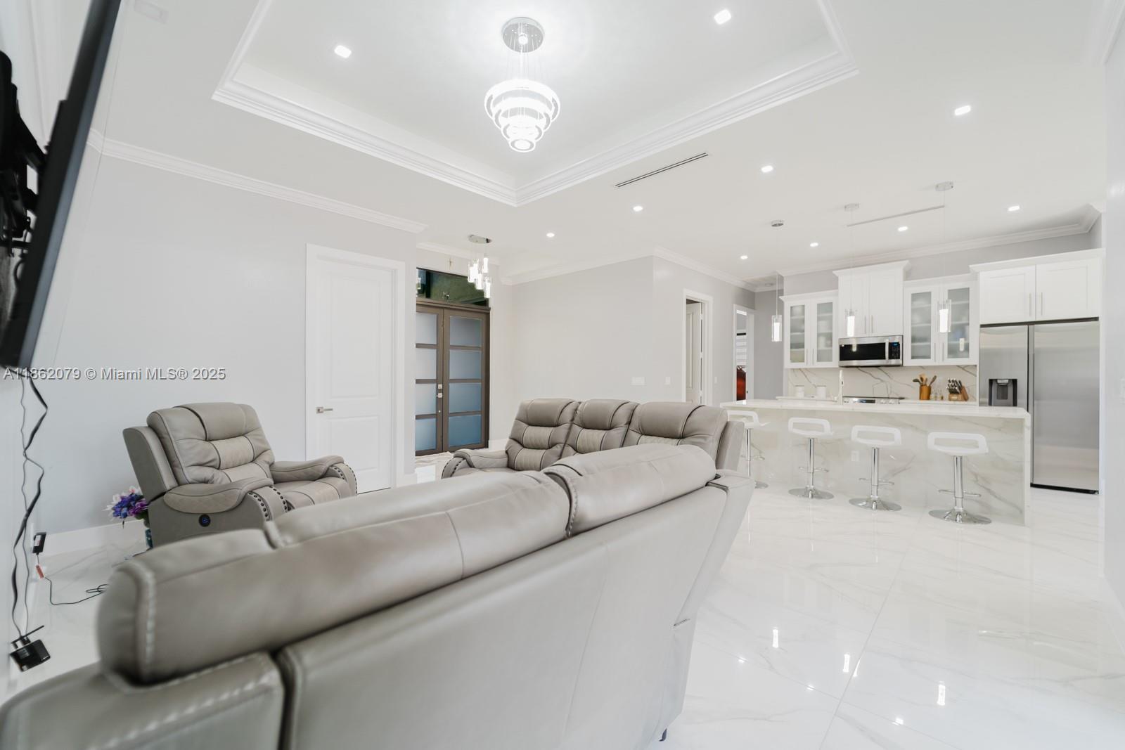 GOLDEN GATE EST UNIT 37 - Residential