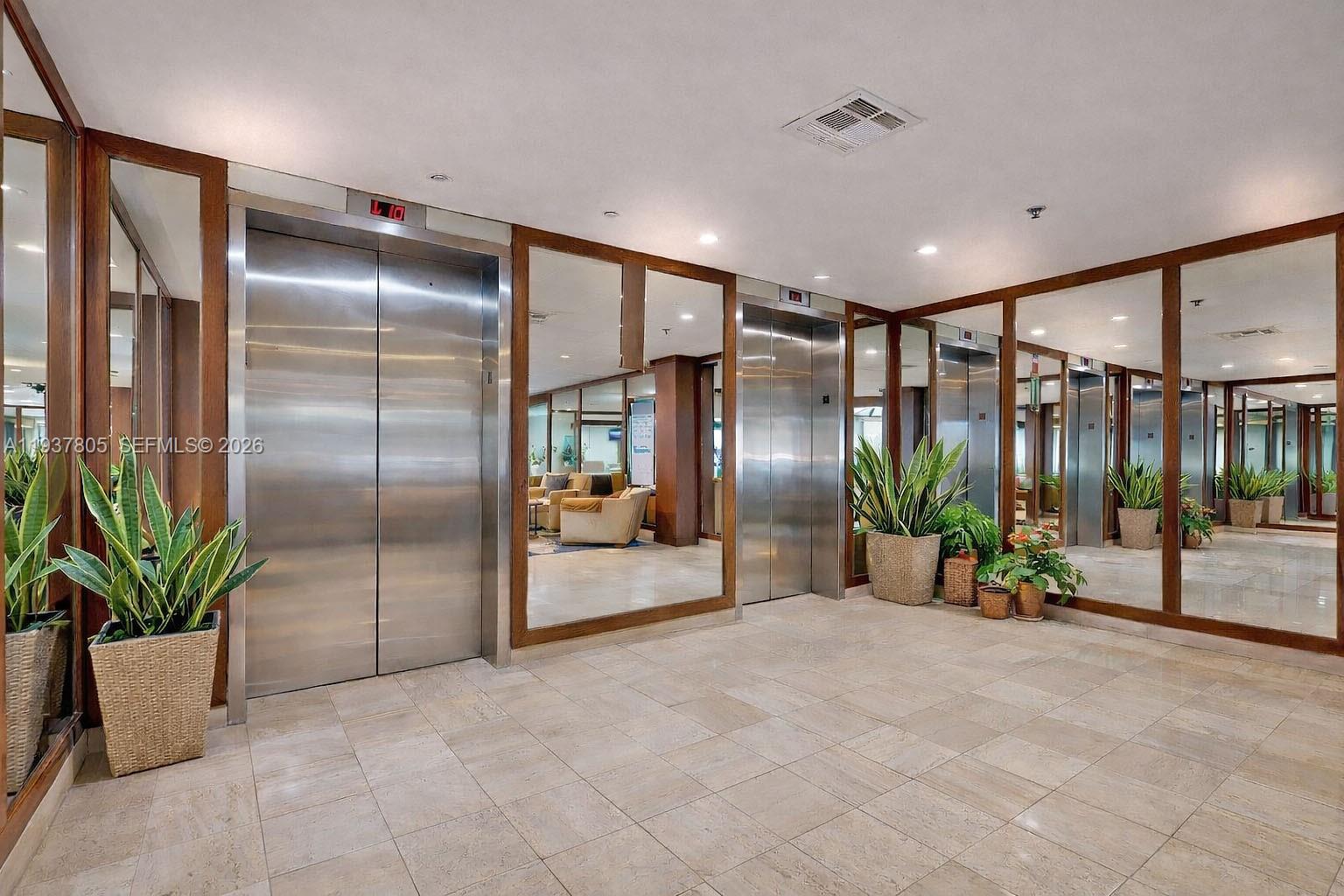 HILLCREST EAST NO 27 COND - Residential