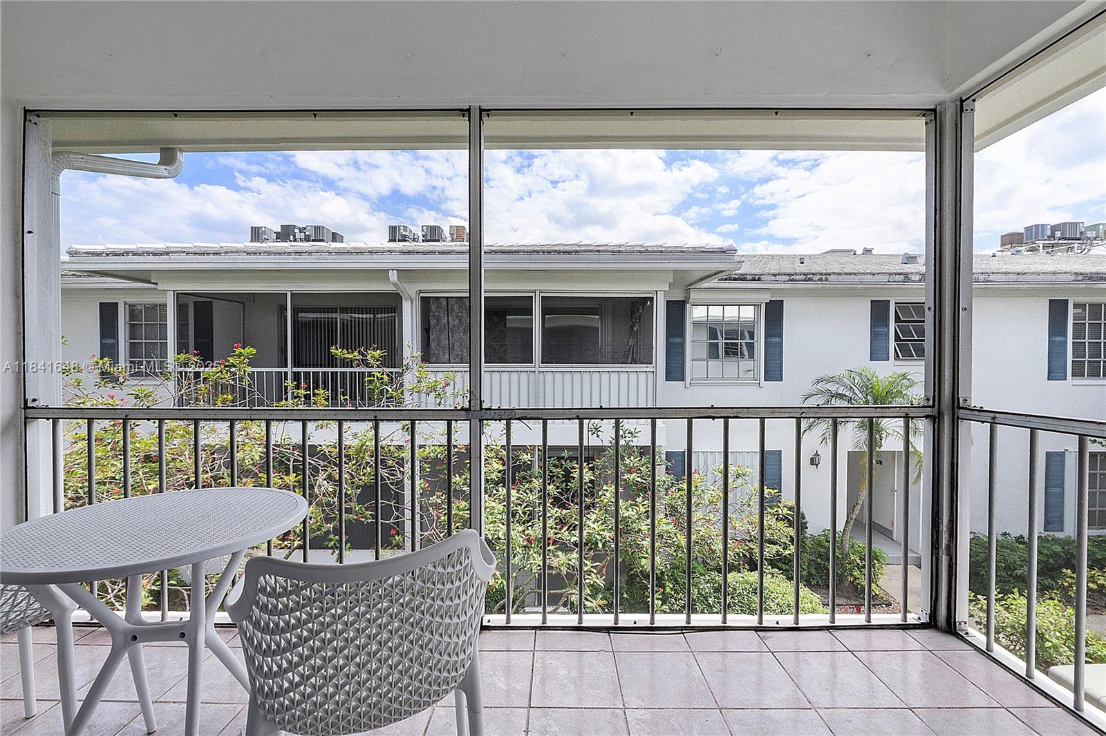 IMPERIAL POINT COLONNADES - Residential