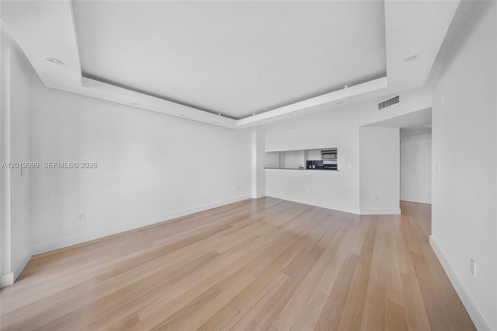 BAYVIEW CONDO AT NORTH BA - Residential