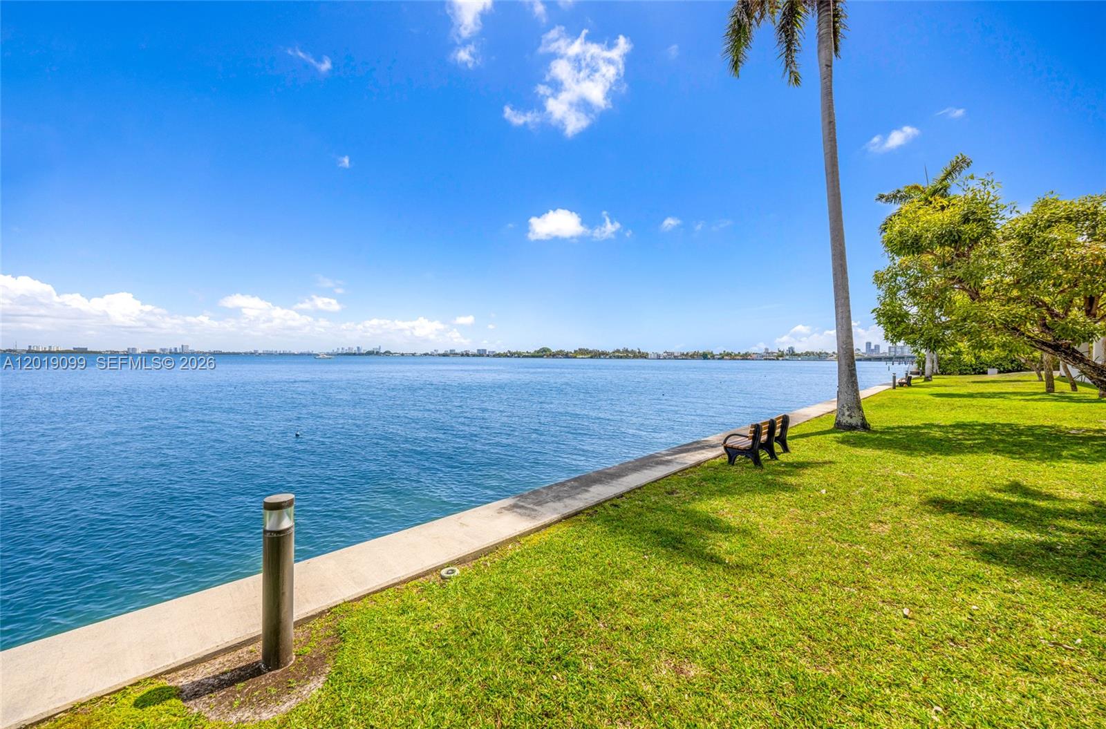 BAYVIEW CONDO AT NORTH BA - Residential